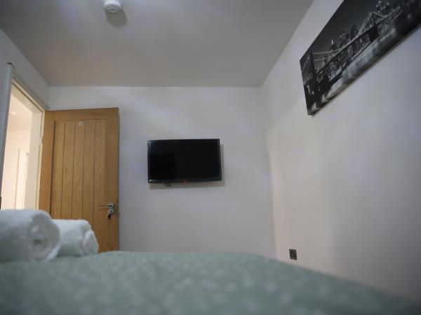 Rostron House : photo 9 de la chambre chambre double standard avec salle de bains commune