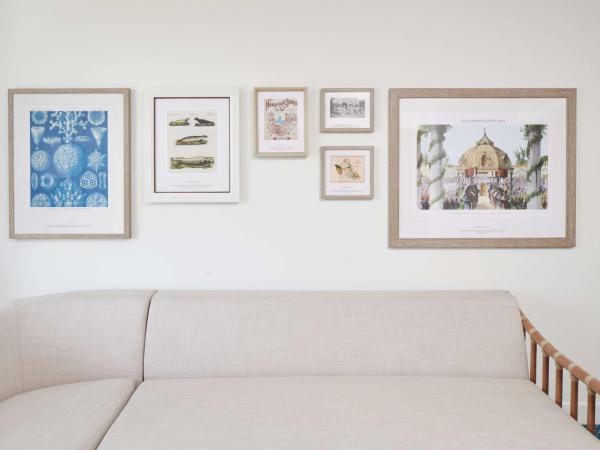 OUTRIGGER Reef Waikiki Beach Resort : photo 5 de la chambre hébergement pour personnes à mobilité réduite avec 2 lits queen-size - vue partielle sur océan