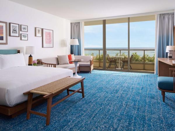OUTRIGGER Reef Waikiki Beach Resort : photo 1 de la chambre hébergement 1 lit king-size diamond head - côté océan