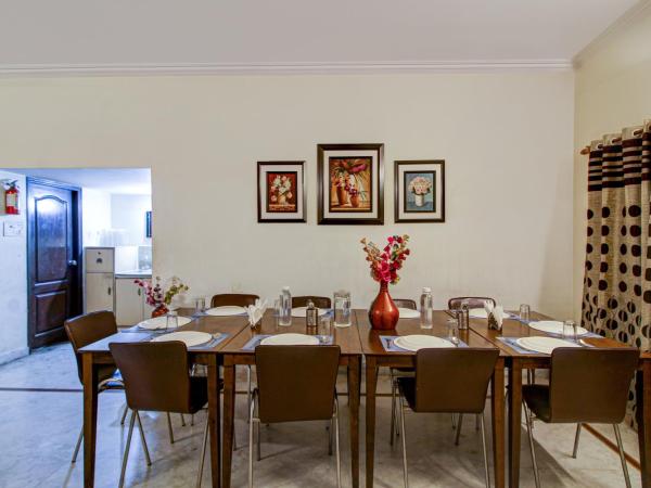 NirmalVilla Cherry : photo 8 de la chambre chambre double deluxe (2 adultes + 1 enfant)