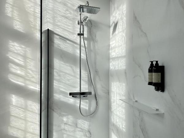 Comic Art Hotel : photo 1 de la chambre hébergement double deluxe vue sur canal