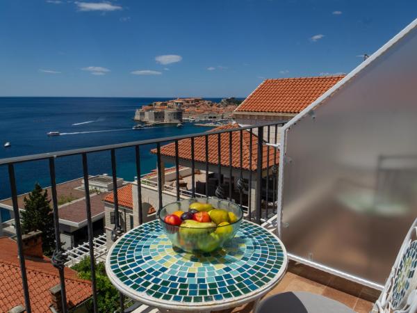 Villa Ragusa : photo 6 de la chambre appartement avec balcon