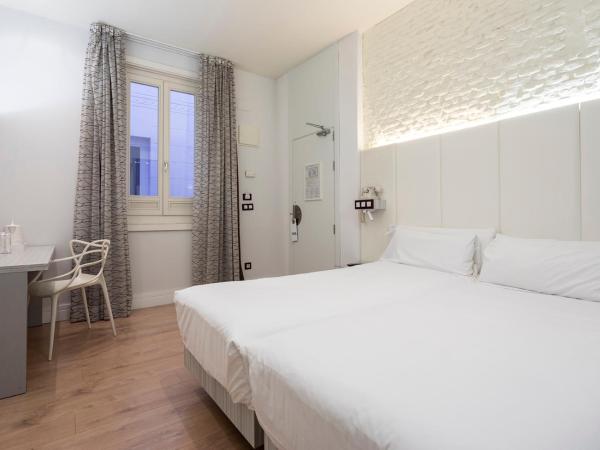 Petit Palace Lealtad Plaza : photo 9 de la chambre chambre double ou lits jumeaux