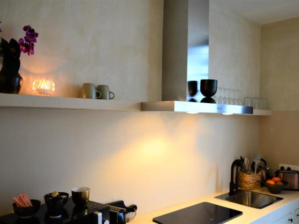 Kyoto Suites - Center Antwerp! : photo 3 de la chambre appartement - rez-de-chaussée