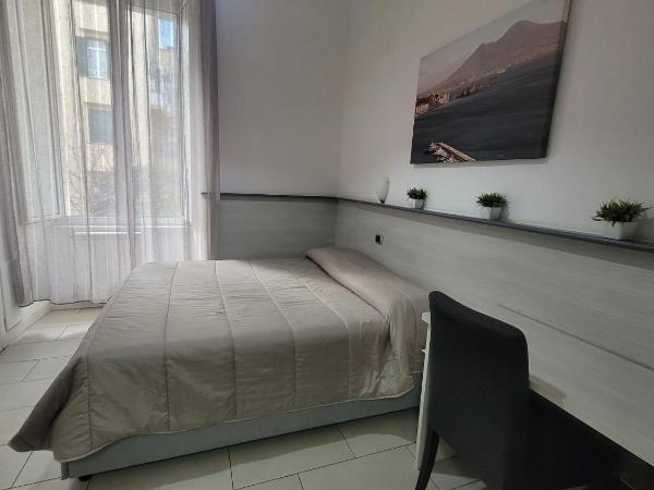 B&B Solimena : photo 4 de la chambre chambre deluxe double ou lits jumeaux