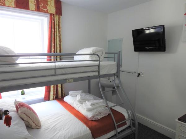 Backpackers Blackpool - Family Friendly Hotel : photo 1 de la chambre chambre double