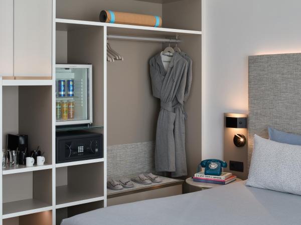 INNSiDE by Meliá Barcelona Apolo : photo 6 de la chambre chambre the studio spacieuse