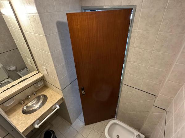 Apart Hotel Bari : photo 3 de la chambre chambre quadruple avec salle de bains privative