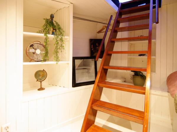 Najade Eco Houseboat : photo 9 de la chambre chambre lit king-size supérieure