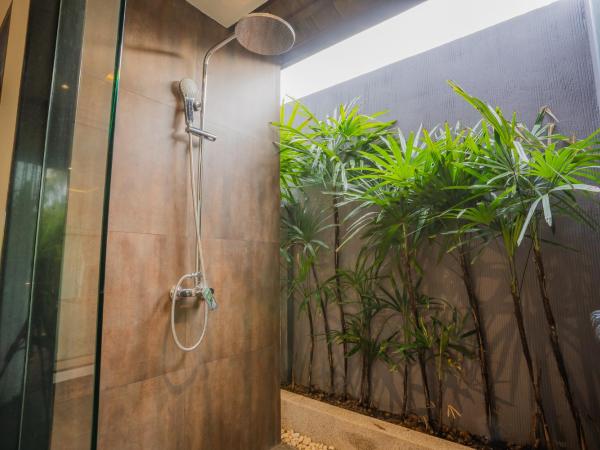 Malabar Pool Villa Phuket : photo 2 de la chambre suite junior avec piscine privée