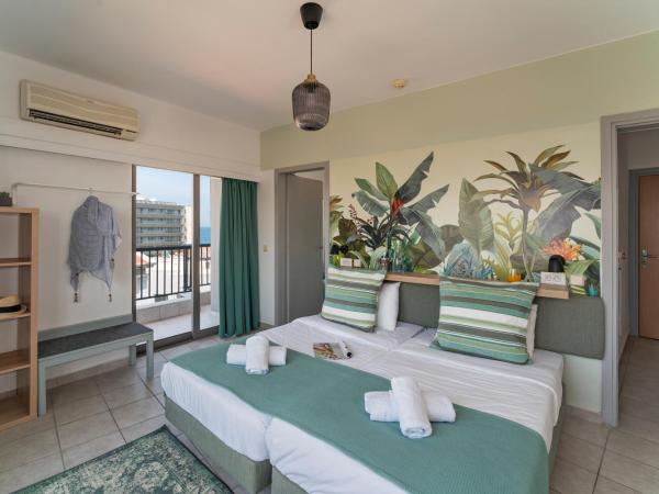 STAY Rhodes Hotel : photo 2 de la chambre chambre quadruple - vue sur mer