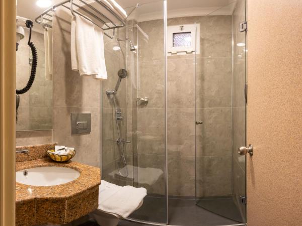 Grand Anka Hotel : photo 4 de la chambre chambre triple