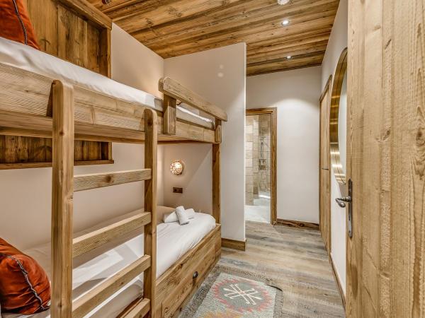 HOTEL LE VAL D'ISERE : photo 10 de la chambre appartement 2chambres avec cabine - 6adultes