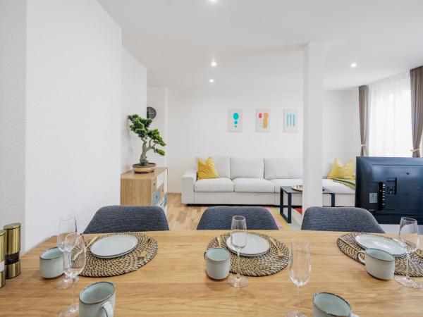 EH Apartments Jupiter : photo 3 de la chambre suite familiale