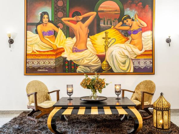 Hotel Plaza Del Castillo : photo 9 de la chambre suite avec jacuzzi