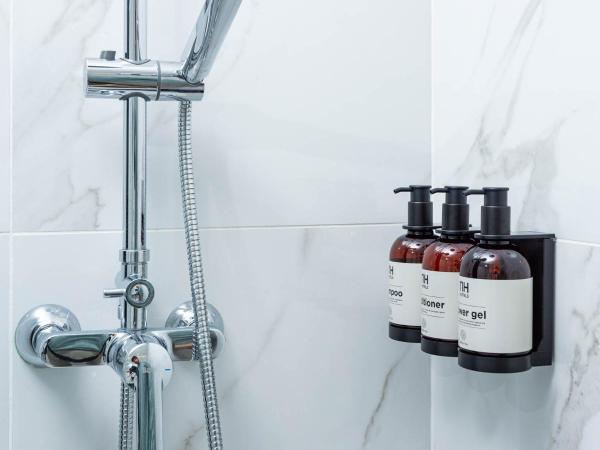 NH Coimbra Dona Ines : photo 10 de la chambre chambre double ou lits jumeaux standard