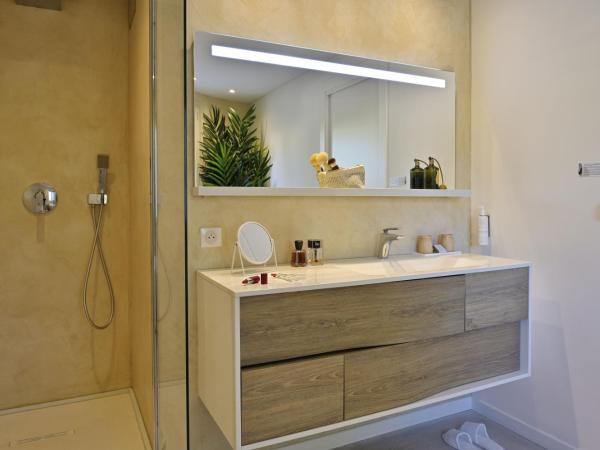 Hotel Bartaccia : photo 5 de la chambre suite junior avec baignoire et terrasse