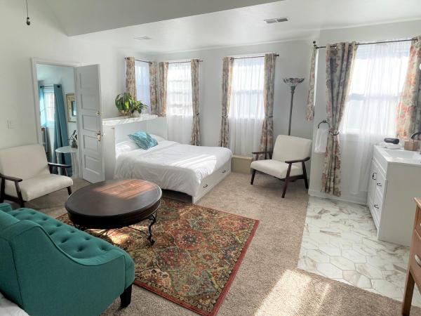 Flora House Denver : photo 3 de la chambre suite lit king-size