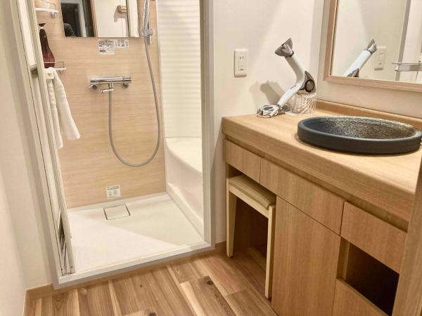 Dormy Inn Premium Ginza : photo 8 de la chambre chambre lits jumeaux avec douche
