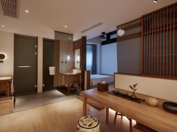 Uin Oriental Hotel : photo 3 de la chambre chambre familiale