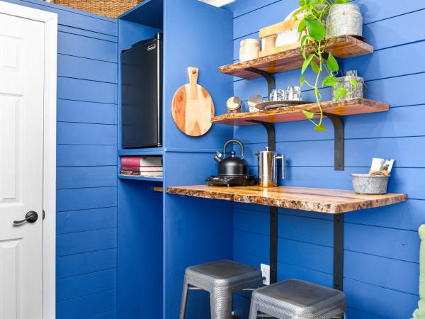 Tiny Digs - Hotel of Tiny Houses : photo 8 de la chambre studio lit queen-size de luxe 