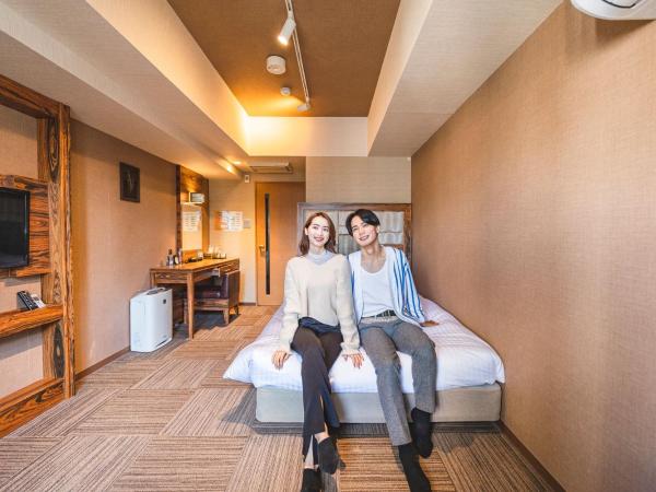 HOTEL RELIEF Namba Daikokuchou : photo 3 de la chambre chambre simple - non-fumeurs