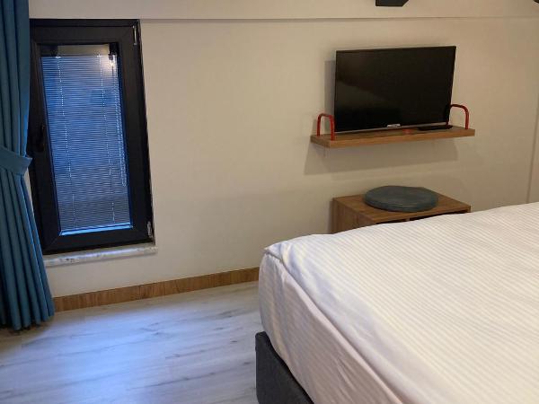 The Gate Kadıköy Downtown : photo 2 de la chambre suite avec balcon