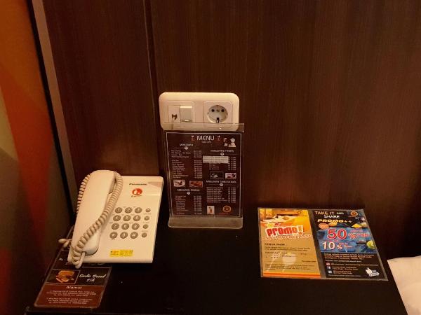 Sunrise Hotel Jogja : photo 6 de la chambre chambre double ou lits jumeaux supérieure