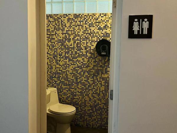 Shenzhen Loft Youth Hostel : photo 4 de la chambre single bed in girl's dormitory room