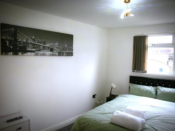 Rostron House : photo 5 de la chambre chambre double standard avec salle de bains commune