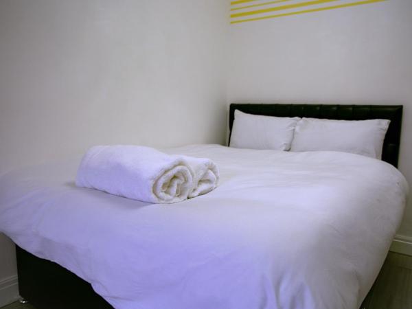 Rostron House : photo 3 de la chambre chambre double avec salle de bains privative