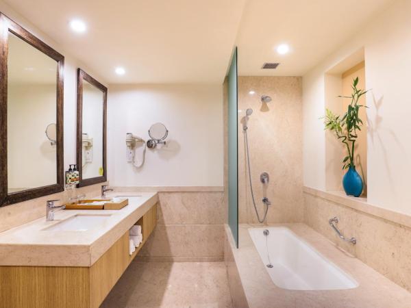 Lemon Tree Premier, Ulsoor Lake, Bengaluru : photo 7 de la chambre suite exécutive