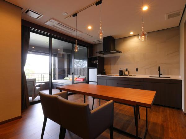 Arima Onsen Taketoritei Maruyama : photo 1 de la chambre suite avec sources chaudes intérieures argent