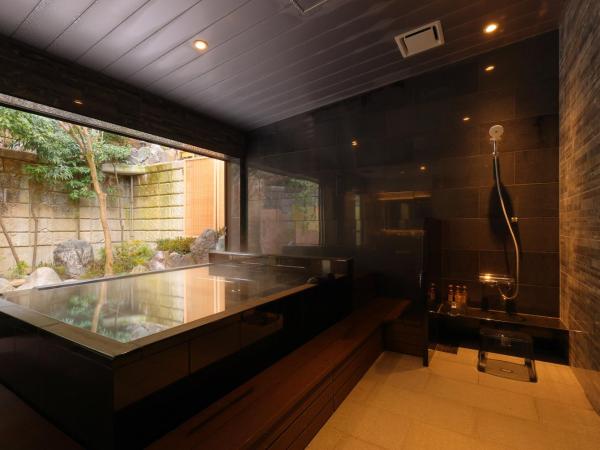 Arima Onsen Taketoritei Maruyama : photo 8 de la chambre suite présidentielle avec sources chaudes intérieures argent