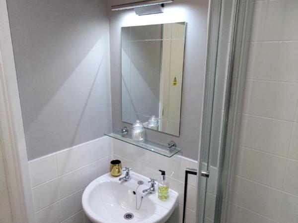 The Castleton : photo 4 de la chambre family room with en suite (2 adults + 1 child)