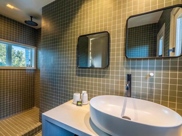 Domaine de Casanghjulina : photo 4 de la chambre suite deluxe avec lit king-size