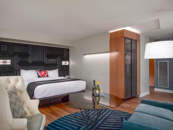 W Boston : photo 7 de la chambre chambre d’angle cool avec 1 lit king-size