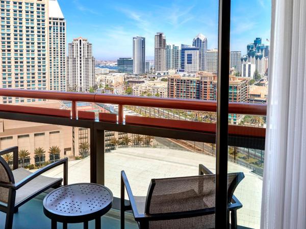 San Diego Marriott Marquis and Marina : photo 2 de la chambre chambre 1 lit king-size avec balcon - vue sur ville