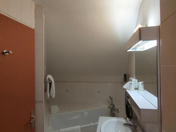 Hotel Novel Restaurant La Mamma : photo 1 de la chambre chambre triple