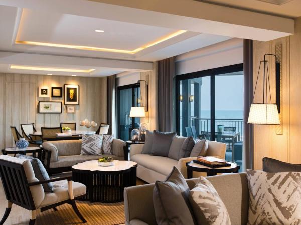 Hua Hin Marriott Resort and Spa : photo 1 de la chambre suite lit king-size présidentielle - vue sur océan