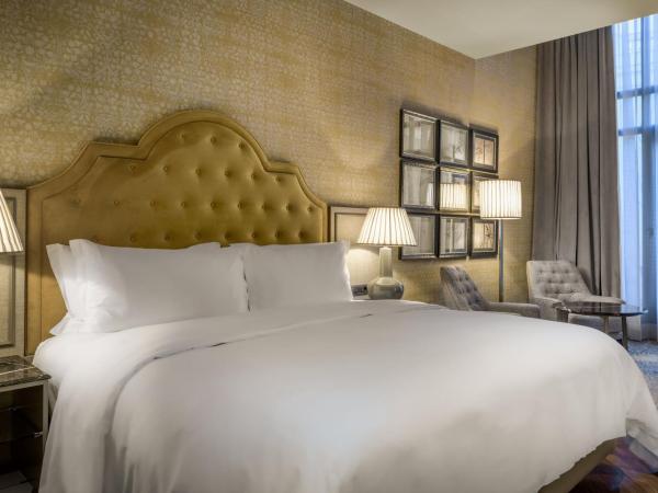 Santo Mauro, a Luxury Collection Hotel, Madrid : photo 1 de la chambre chambre premium de luxe lit king-size ou lits jumeaux