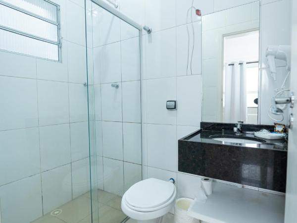 Expo Hotel : photo 1 de la chambre suite lit queen-size