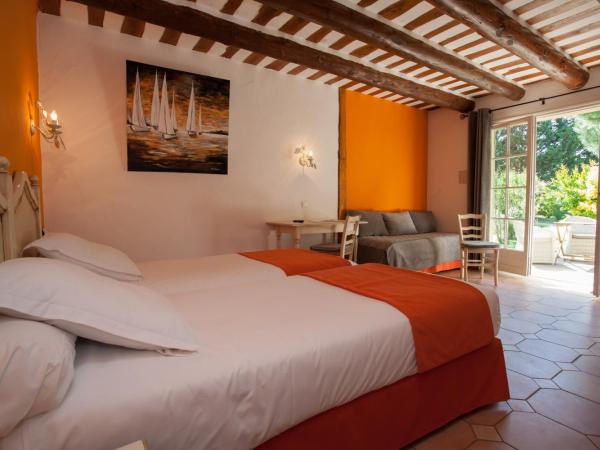 Le Mas Des Sables : photo 8 de la chambre chambre lits jumeaux camarguaise