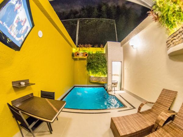 Motel Belle (Adult Only) : photo 8 de la chambre chambre double deluxe avec accès piscine