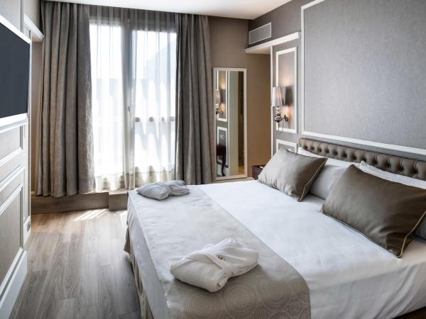 Catalonia Passeig de Gràcia 4* Sup : photo 4 de la chambre suite avec piscine privée