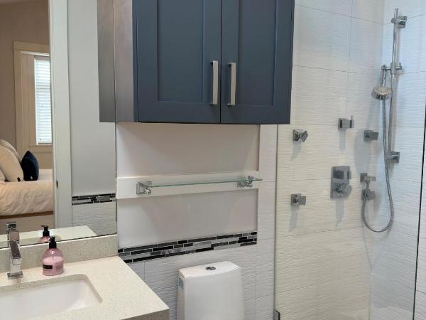 Vancouver West Cozy Retreat by Host Launch : photo 5 de la chambre chambre deluxe