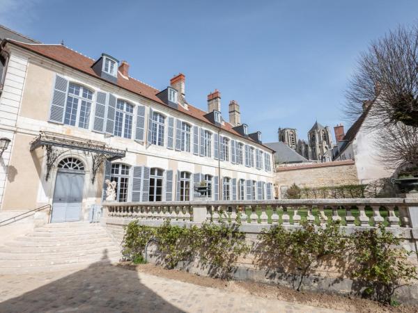 L'Hotel de Panette, Un exceptionnel château en ville - Cathédrale : photo 1 de la chambre suite prince charles de bourbon