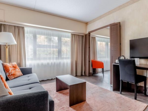 Holiday Club Turun Caribia : photo 1 de la chambre suite lit king-size