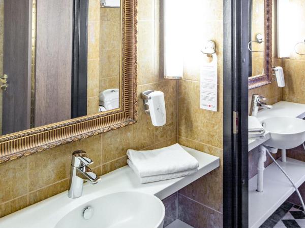 Holiday Club Turun Caribia : photo 7 de la chambre suite lit king-size