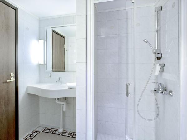 Holiday Club Turun Caribia : photo 6 de la chambre queen superior family with superpark view